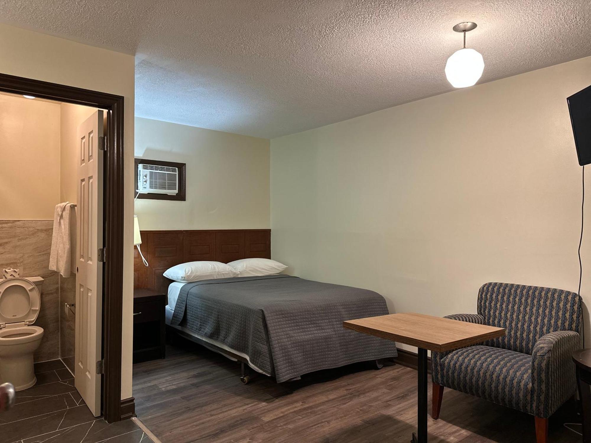 Acton Cedar Springs Motel מראה חיצוני תמונה