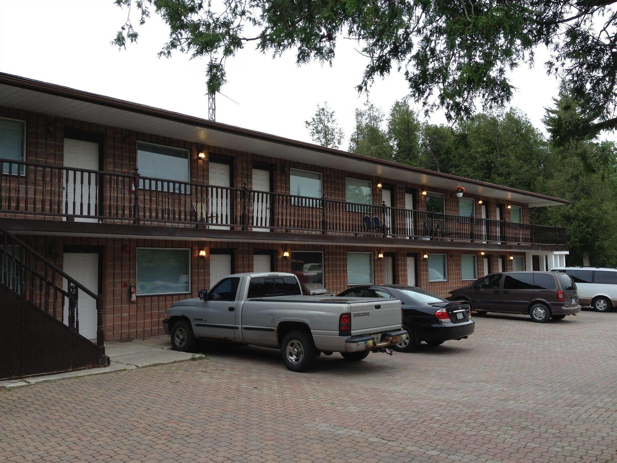 Acton Cedar Springs Motel מראה חיצוני תמונה